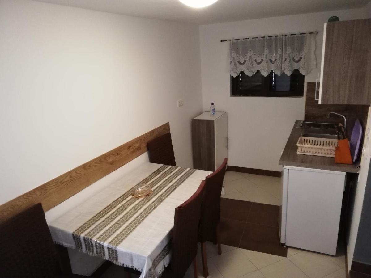 Apartman Cvita Tkon Eksteriør billede
